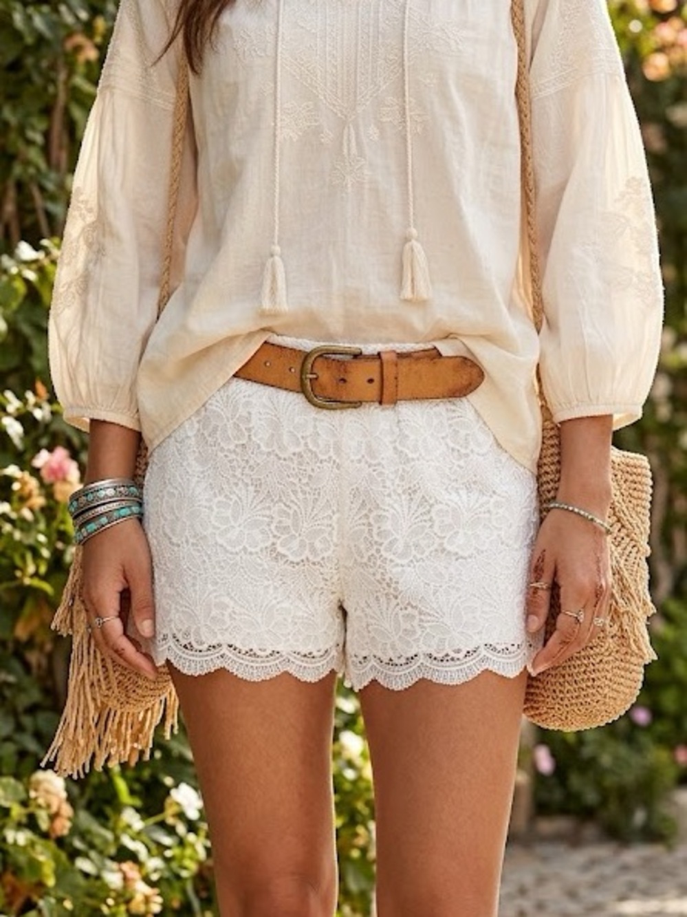 White Lace Scallop Hem Shorts